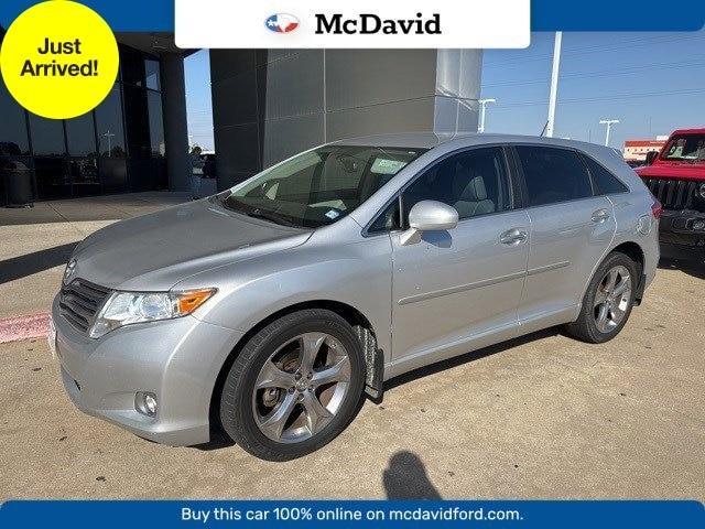2011 toyota venza base