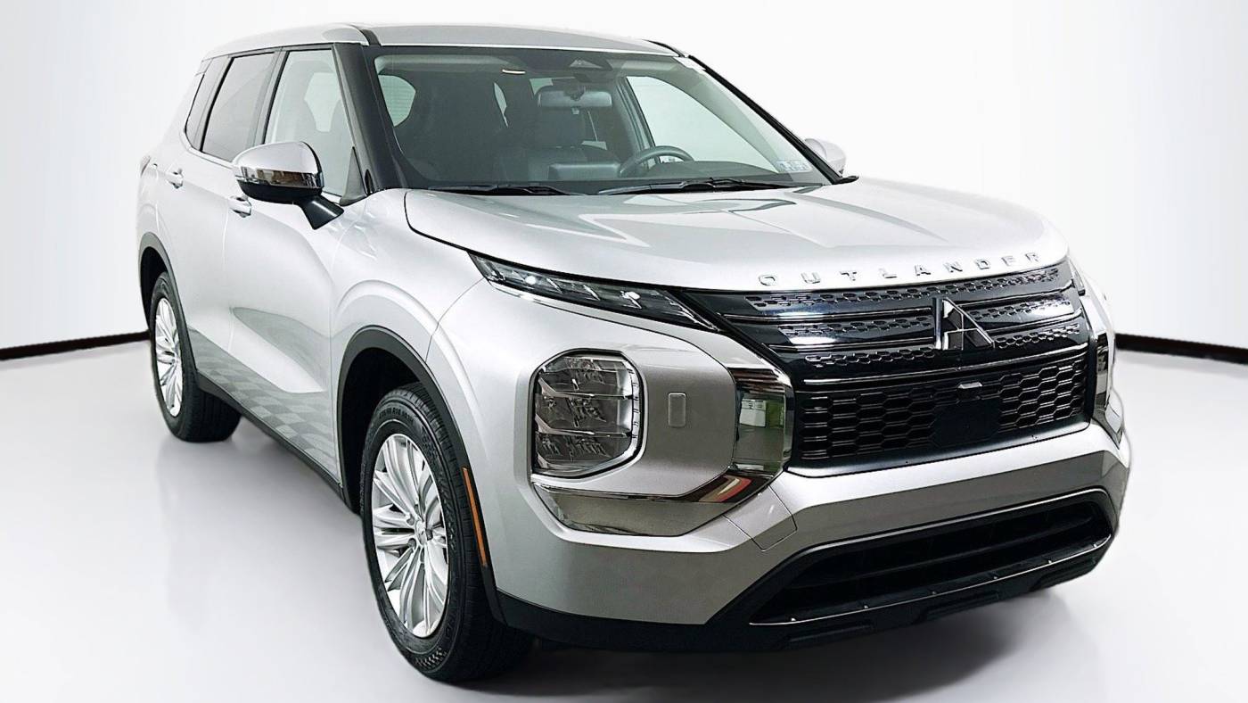 2022 mitsubishi outlander es