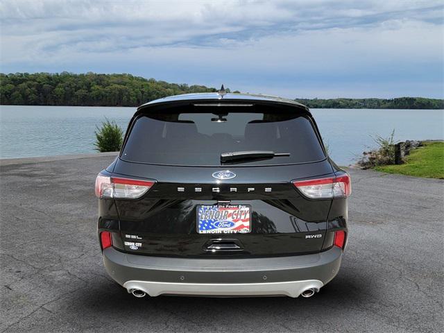 2022 ford escape sel