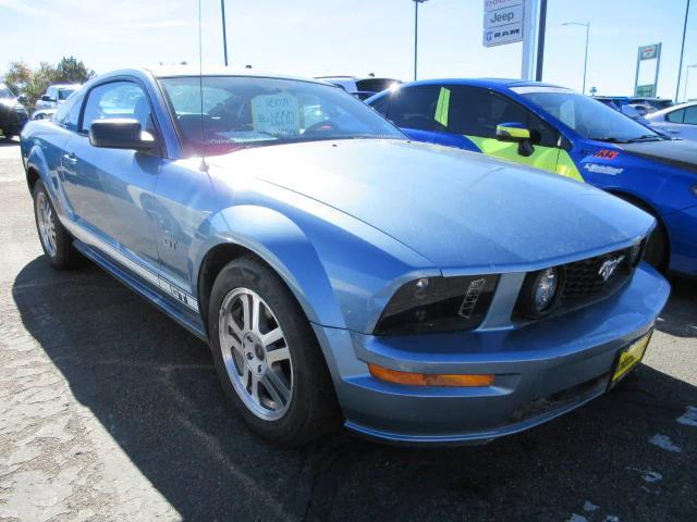 2005 ford mustang gt