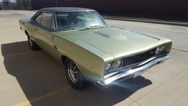 1968 dodge cornot rt number matching 440 and 4 speed transmission