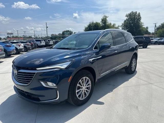 2023 buick enclave essence