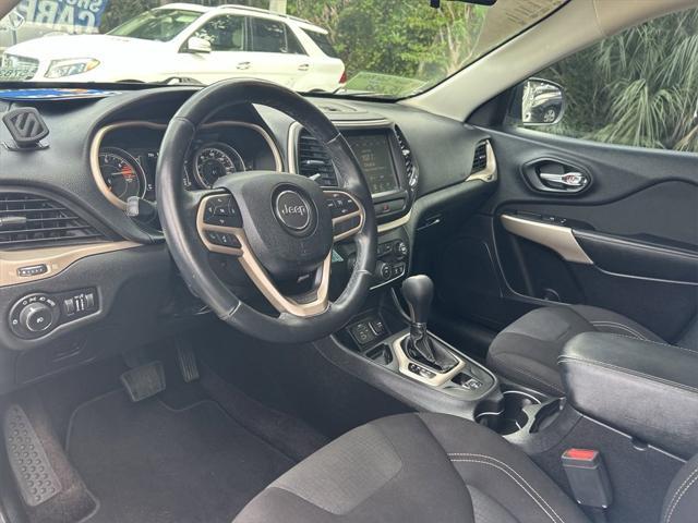 2017 jeep cherokee latitude