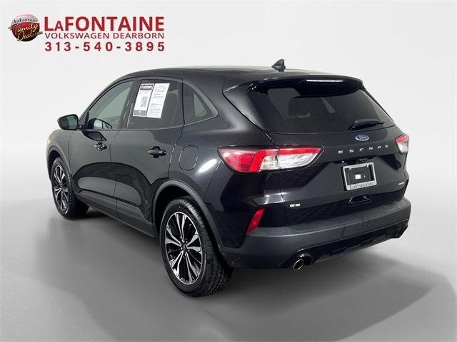 2021 ford escape se