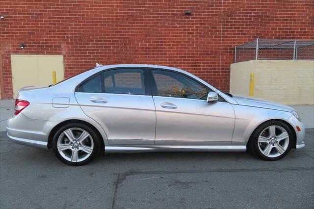 2011 mercedes-benz c-class c 300 4matic luxury