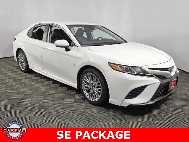 2019 toyota camry se