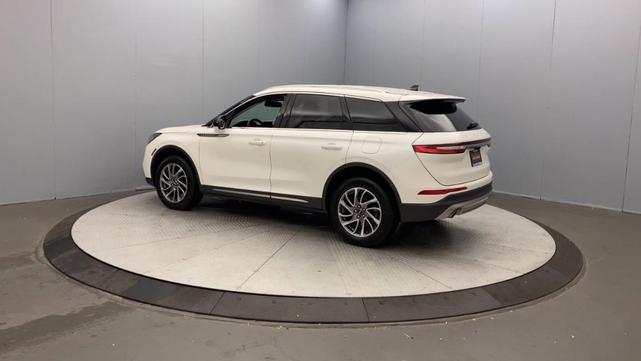 2022 lincoln corsair standard