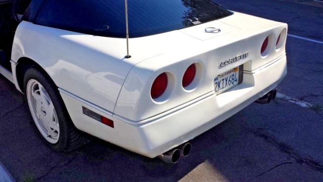 1988 corvette 35th anniversary edition hatchback. best run. rare -112 k mileages