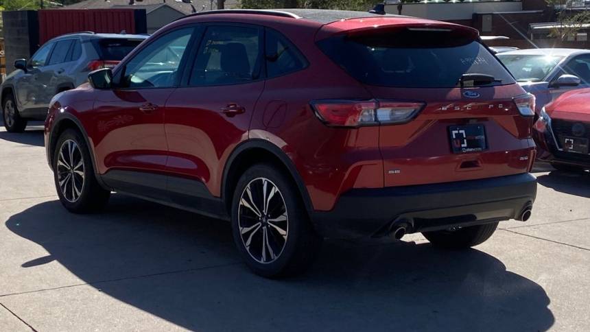 2021 ford escape se