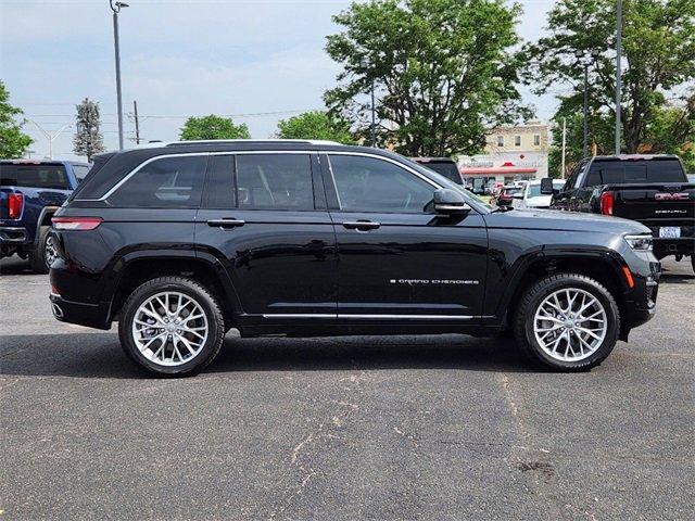 2022 jeep grand cherokee summit