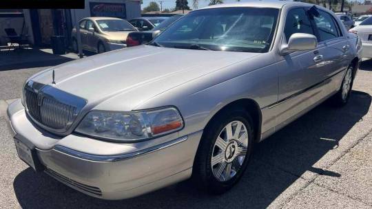 2005 Lincoln Town Car