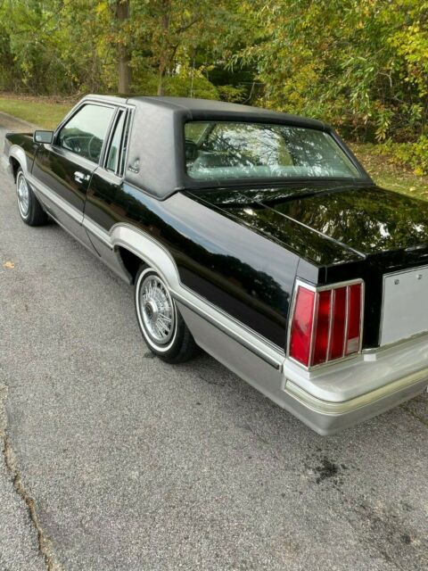 1980 mercury cougar xr7 garaged, 42,000 original miles with window sticker