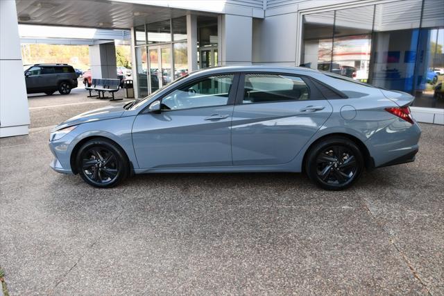 2022 hyundai elantra sel