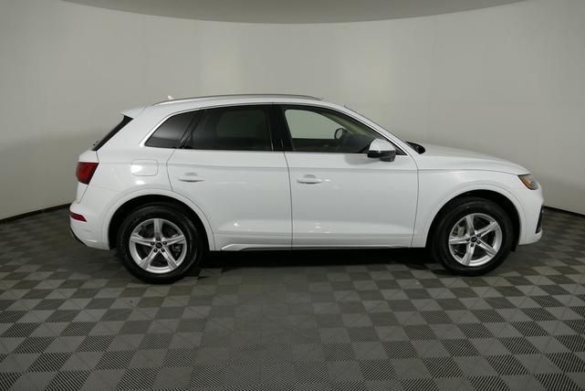 2024 audi q5 40 premium