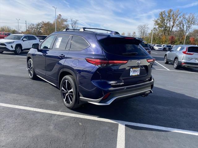 2021 toyota highlander xse
