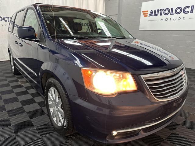 2014 chrysler town & country touring