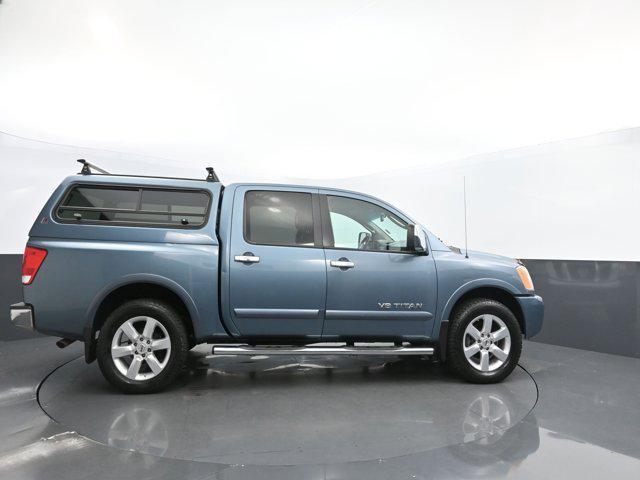 2010 nissan titan le