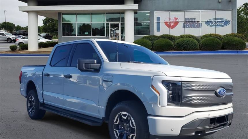 2023 ford f-150 lightning xlt