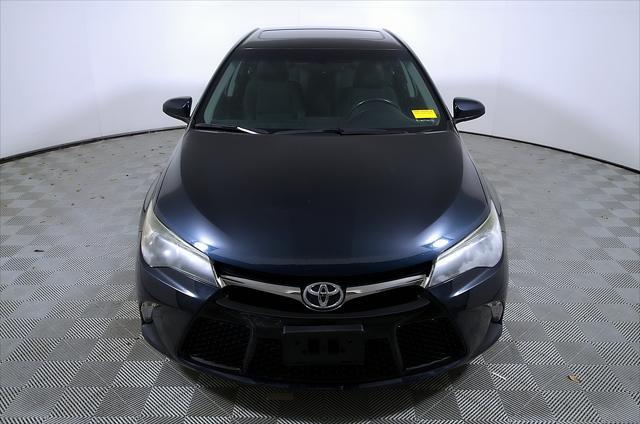 2016 toyota camry se