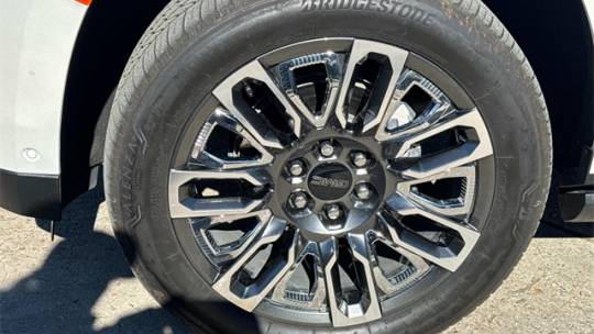 2024 GMC Yukon