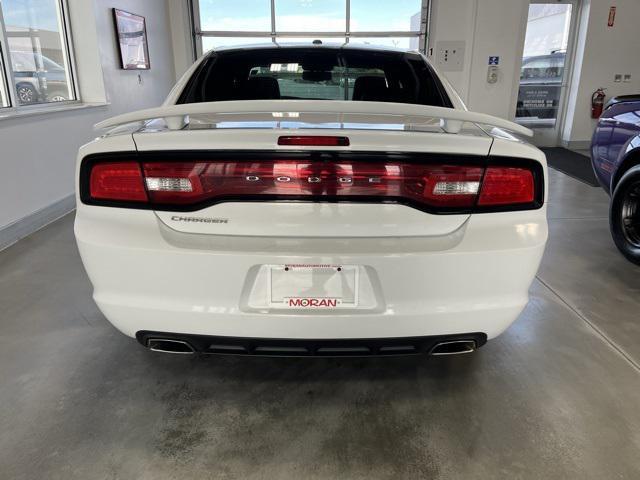 2013 dodge charger sxt
