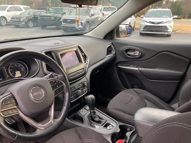 2019 jeep cherokee latitude