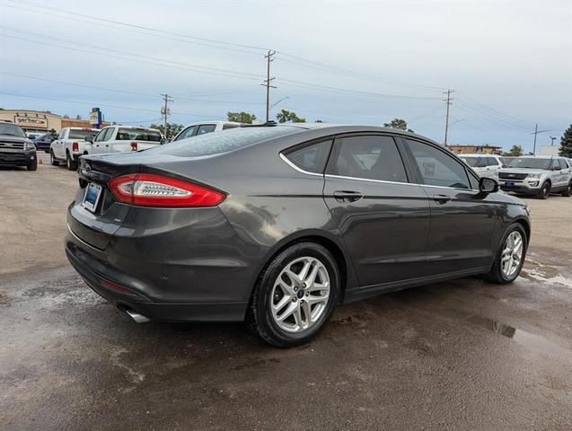 2015 ford fusion se