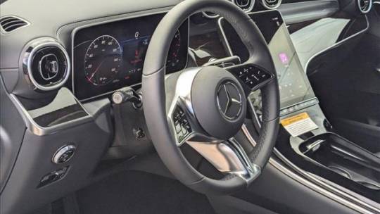2025 Mercedes-Benz GLC