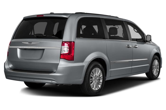 2013 chrysler town and country touring touring 4dr mini-van for sale in north kingstown, rhode island