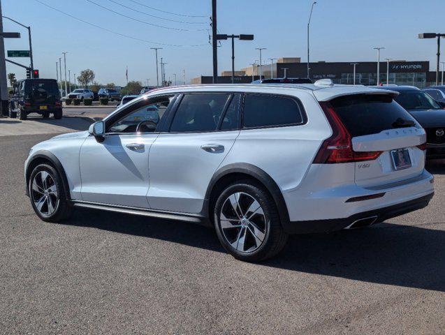 2020 volvo v60 cross country t5