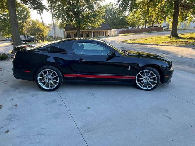2011 ford shelby gt500 base