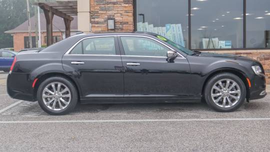 2019 Chrysler 300