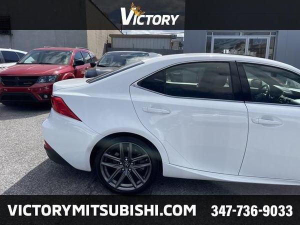 2018 lexus is in dulles, virginia
