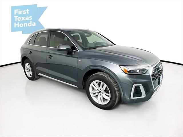 2022 audi q5 45 s line premium