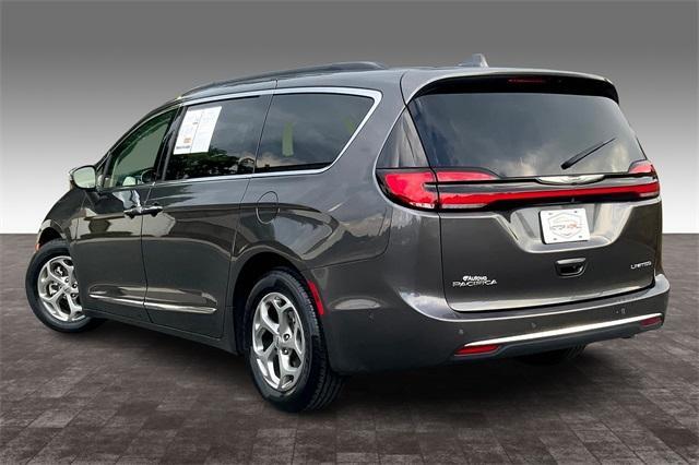 2022 chrysler pacifica limited