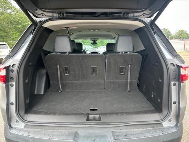 2021 chevrolet traverse lt leather