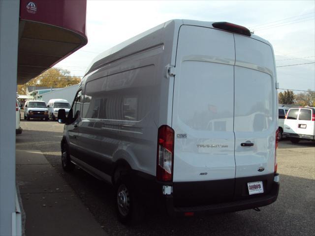 2023 ford transit-250 base