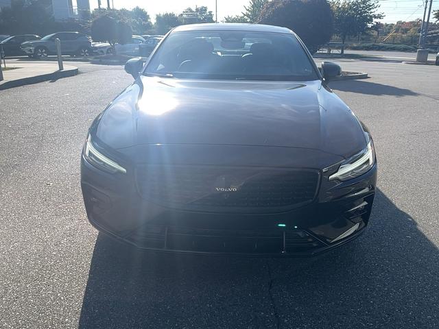 2024 volvo s60 b5 plus black edition