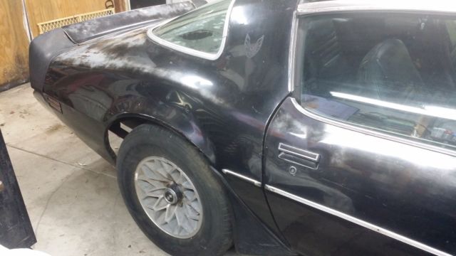 barn find trans am t-top 6.6 - 4 wheel disc - 3.23 posi -black/ black no reserve