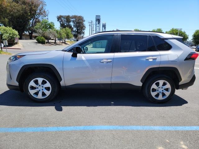 2021 toyota rav4 le