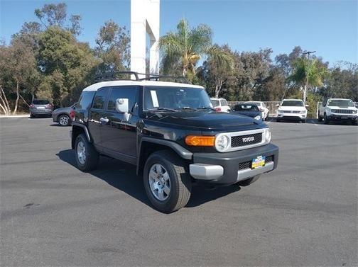 2010 toyota fj cruiser