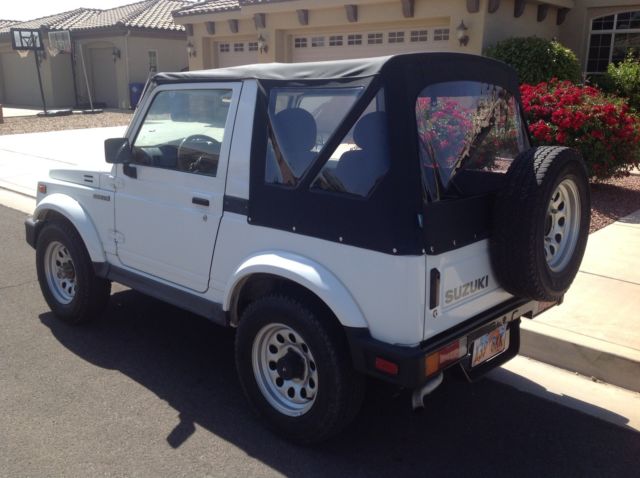 '92 suzuki samurai 2 dr, 4wd, fuel injected, convertible (no rust, clear title)