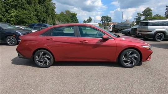 2024 Hyundai Elantra