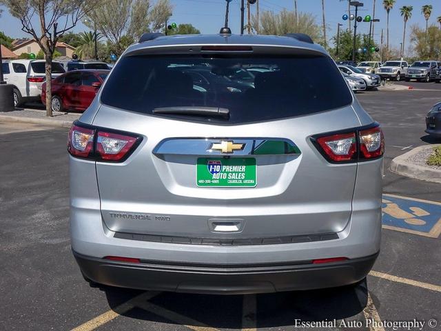 2017 chevrolet traverse ls
