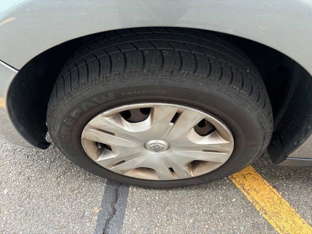2012 nissan versa 1.8 s