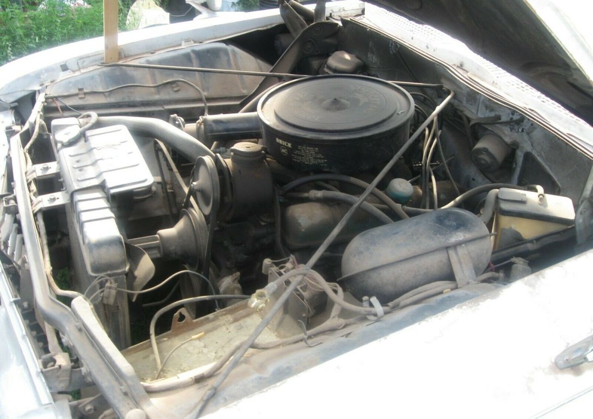 1961 buick invicta convertible 4667 white on red - original needs restoration