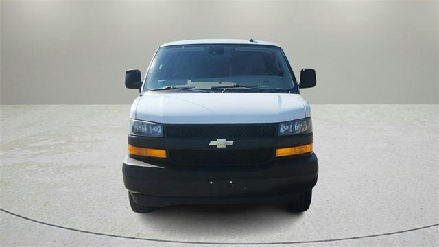 2021 chevrolet express 2500 rwd 2500 regular wheelbase wt