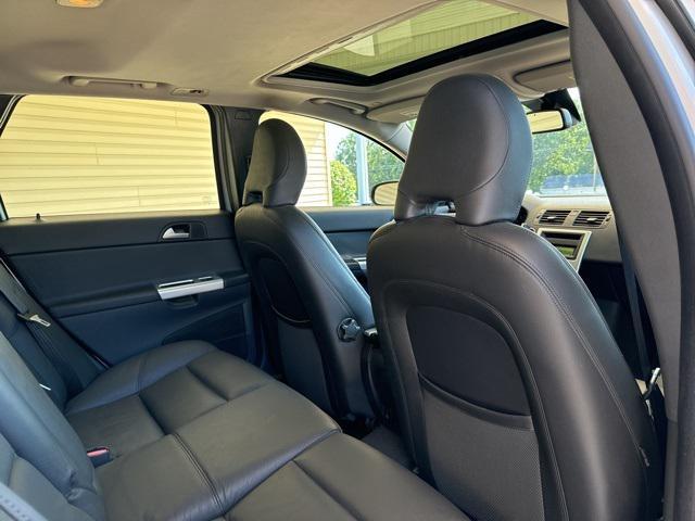 2011 volvo v50 t5 r-design