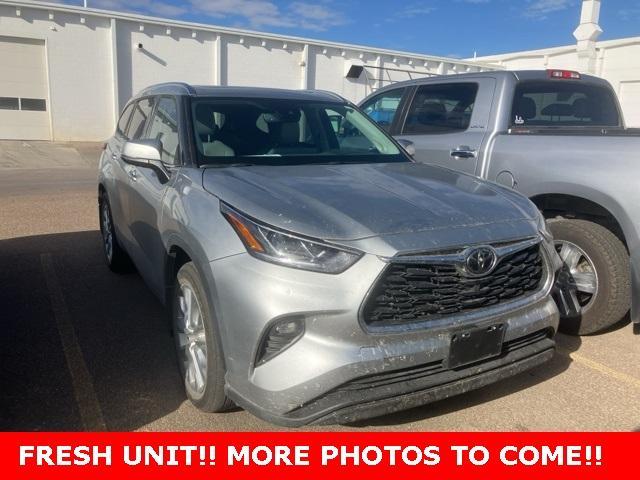 2021 toyota highlander limited