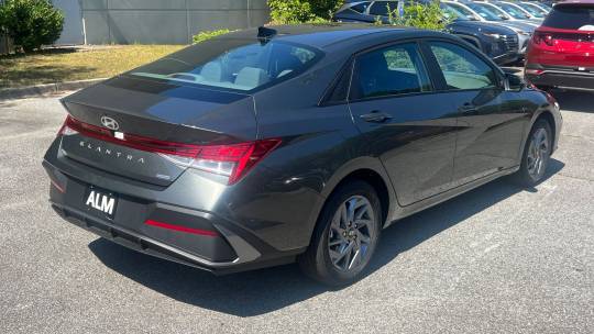 2024 Hyundai Elantra